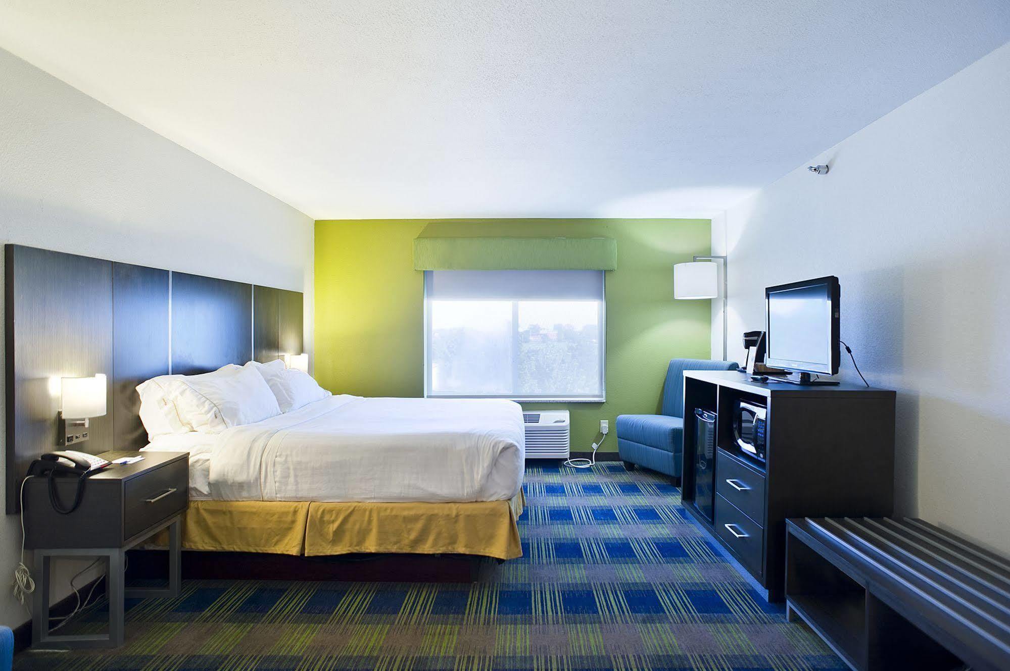 Holiday Inn Express & Suites Vermillion, An Ihg Hotel Exteriér fotografie