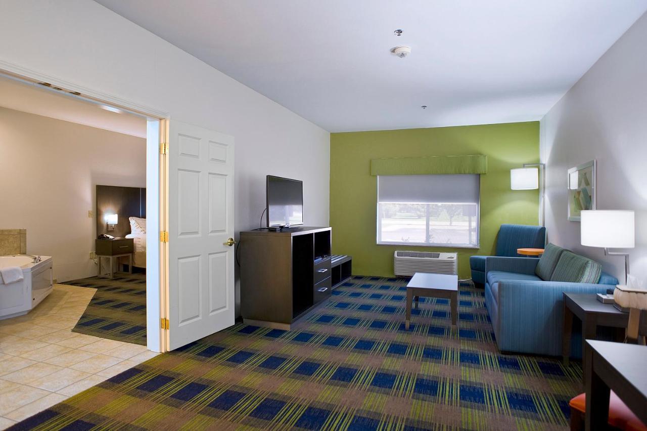 Holiday Inn Express & Suites Vermillion, An Ihg Hotel Exteriér fotografie